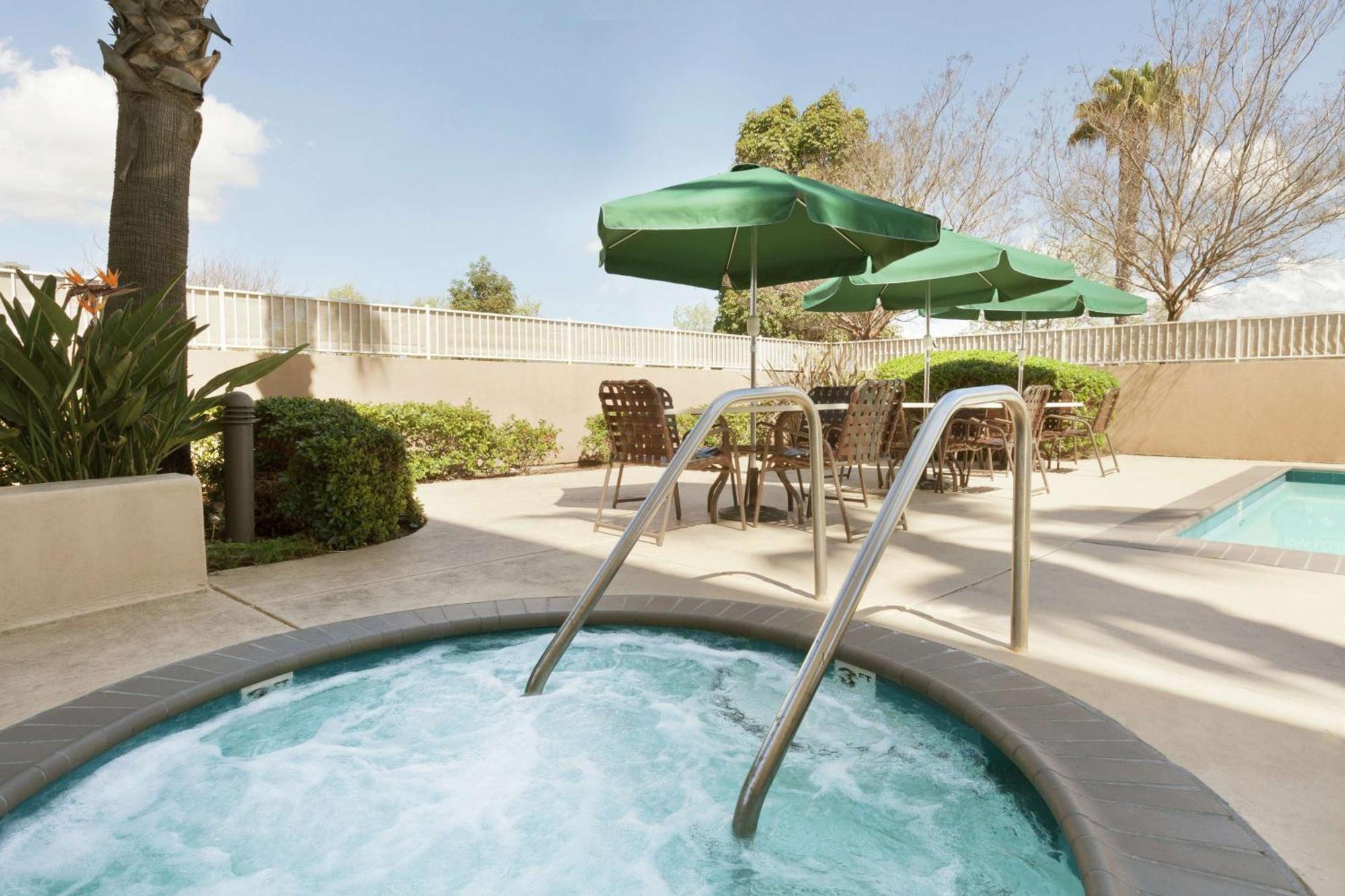 Hilton Garden Inn Gilroy Kültér fotó